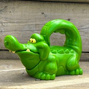 Disney Peter Pan Tick Tock Crocodile Toy Flashlight Light with Sound Works 2011